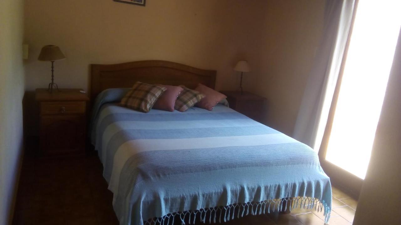 Almendros Lodge *